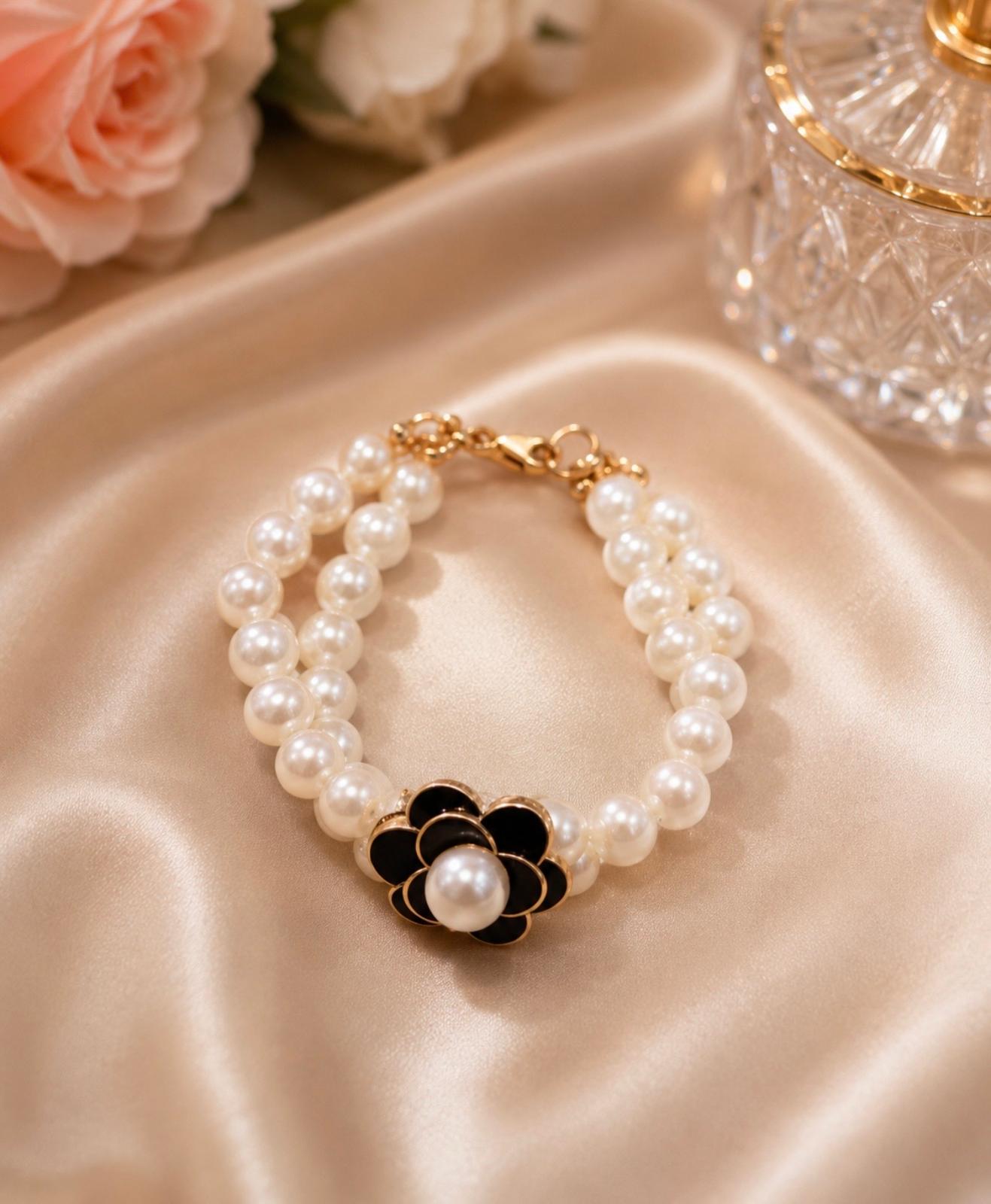 Noir Blossom Necklace